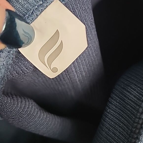 Fabletics High-Waisted Seamless Rib Legging Blue Activewear Athletic Yoga Pants - Picture 8 of 8